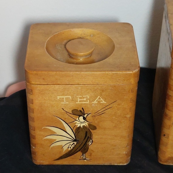 Vintage Set of 3 Wooden Rooster Nesting Canisters - Picture 6 of 12